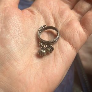 Silver jingle bell ring